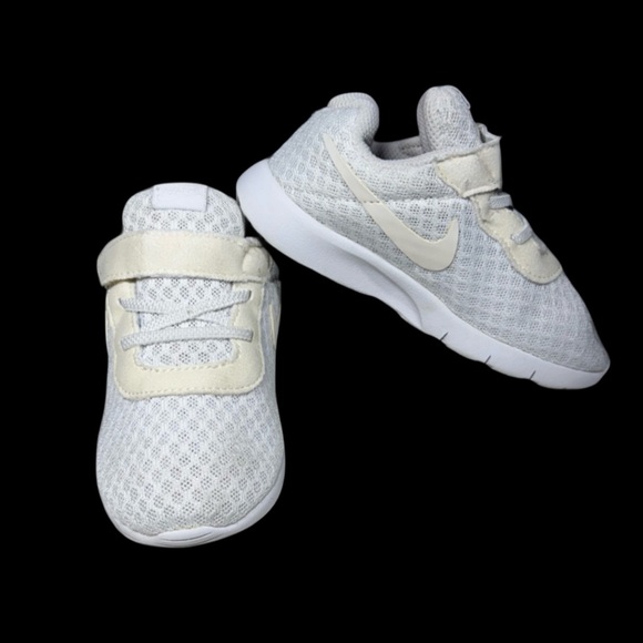 Nike Tanjun Girls Infant| Toddler Sports Trainers | Size 8C - Picture 3 of 7